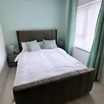 3 Stories, 5 Bedroom House In Prime Location With Balcony And Shared Garden