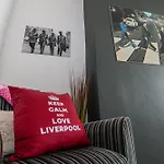 Earp House - Air Host & Stay - Sleeps 7