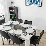 Entire Home For Large Groups, Families, Contractors