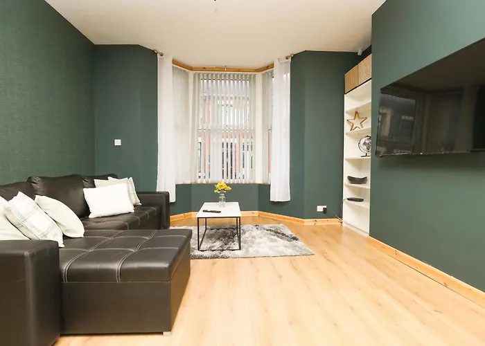 Anfield Luxe Retreat - Stylish Stay With Parking - Steps From Stadium - Short Drive To City Centre