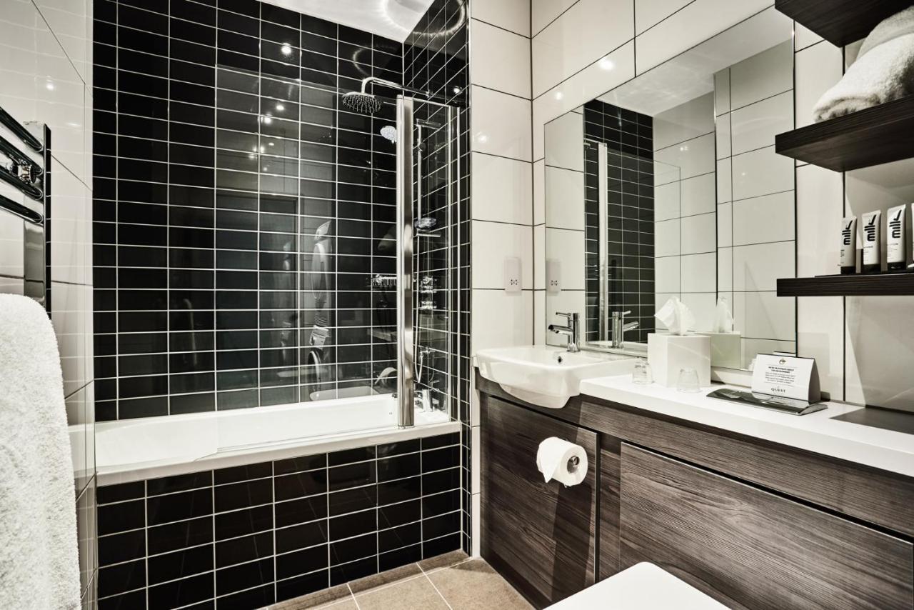 Aparthotel Quest Centre 4*