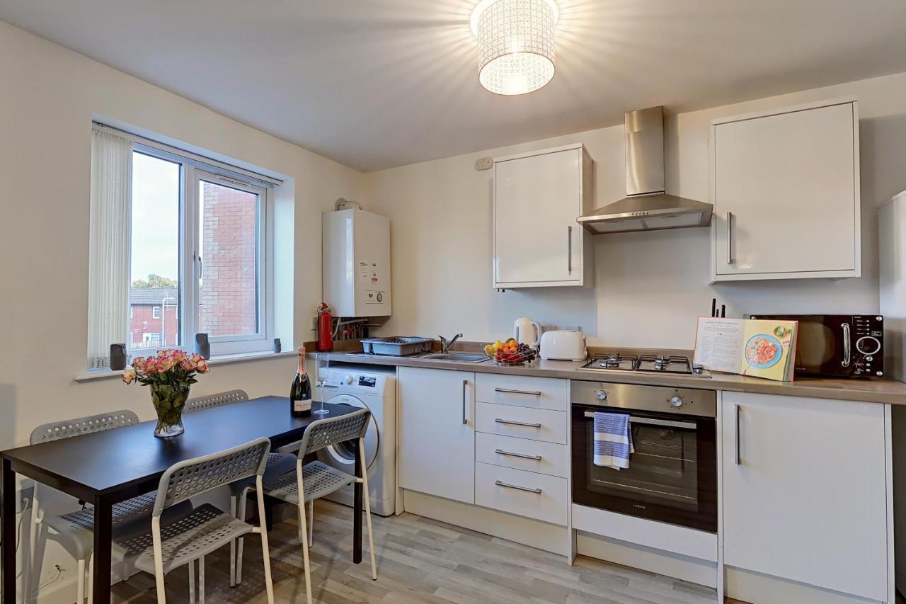 Air Host And - Young House One - 2 Bedroom Sleeps 5 *