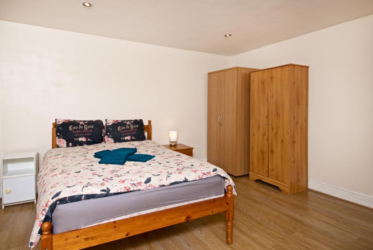 - Lawrence Road Bb1 Liverpool
