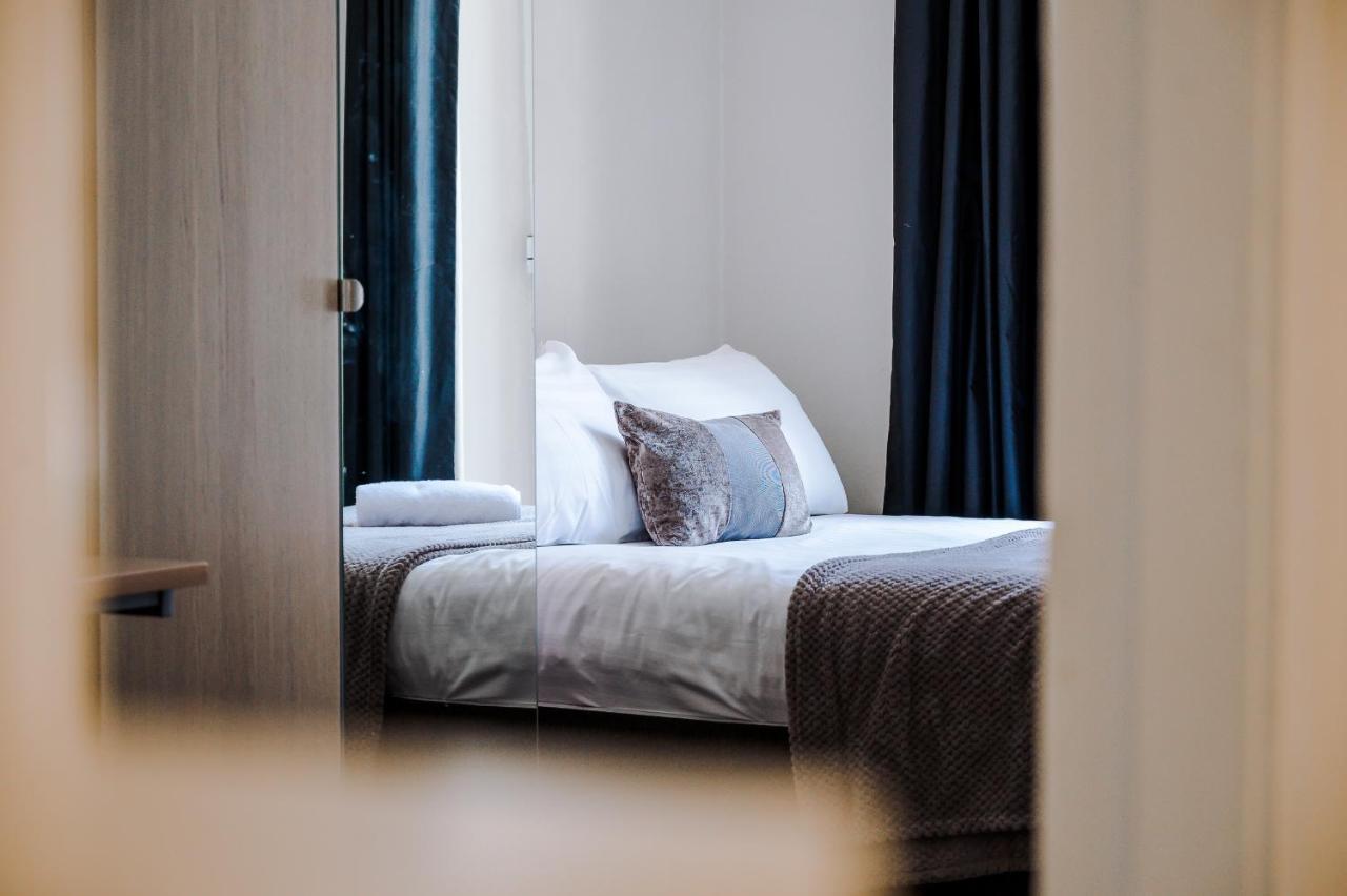 Apartment City Centre - Spacious Duplex - 6 Bedrooms - Sleeps 14 People Liverpool