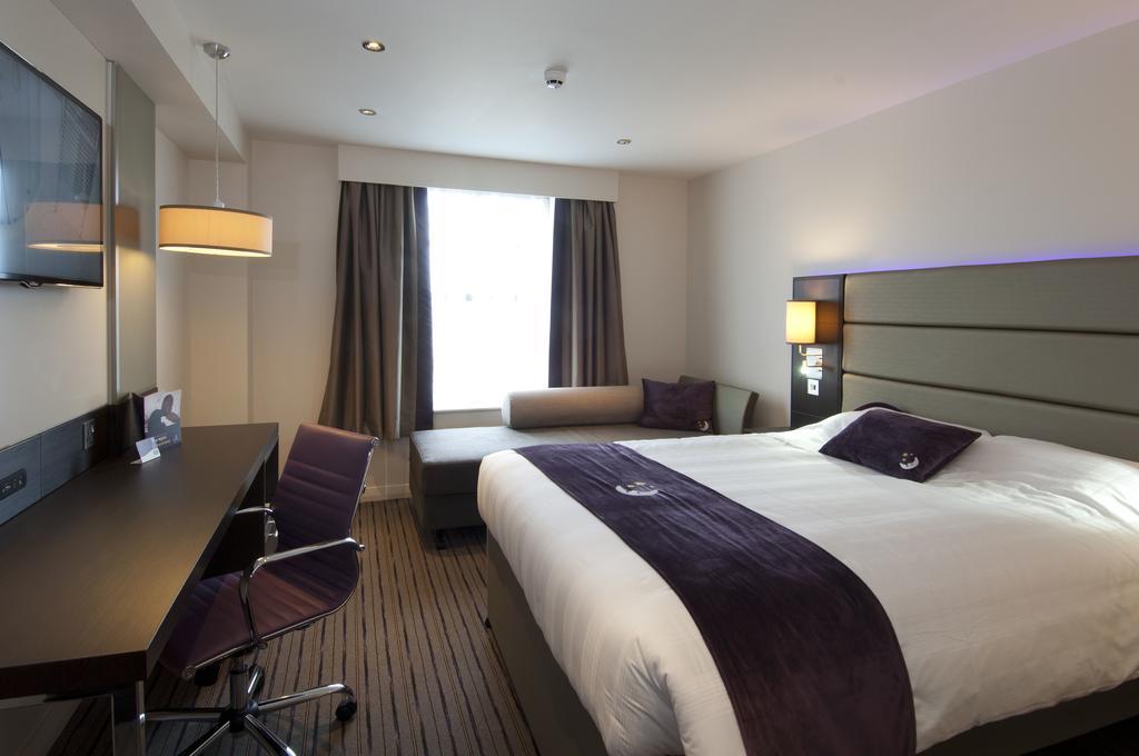 Premier Centre - Moorfields Hotel 3*
