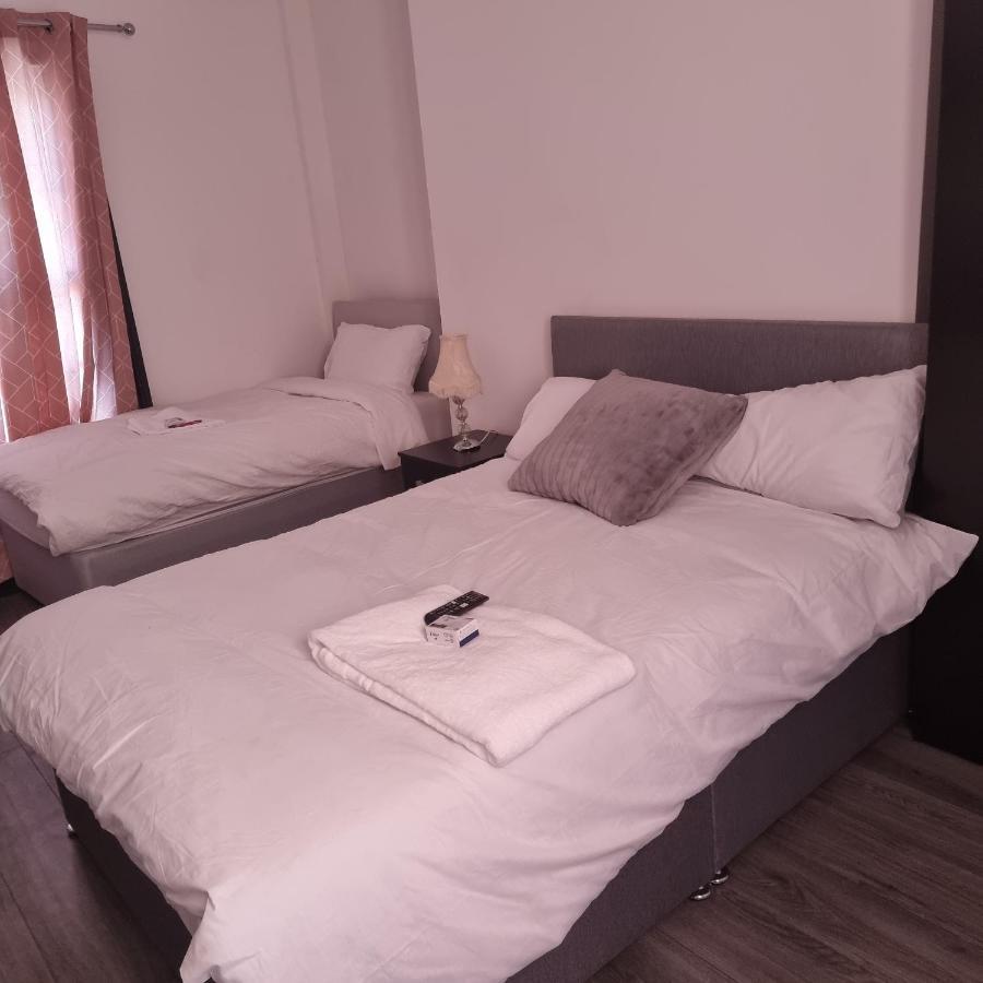 Beautiful 11-bed House In *