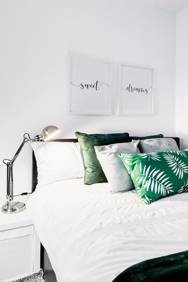 Air Host And - Argyle Sleeps 4 Centre