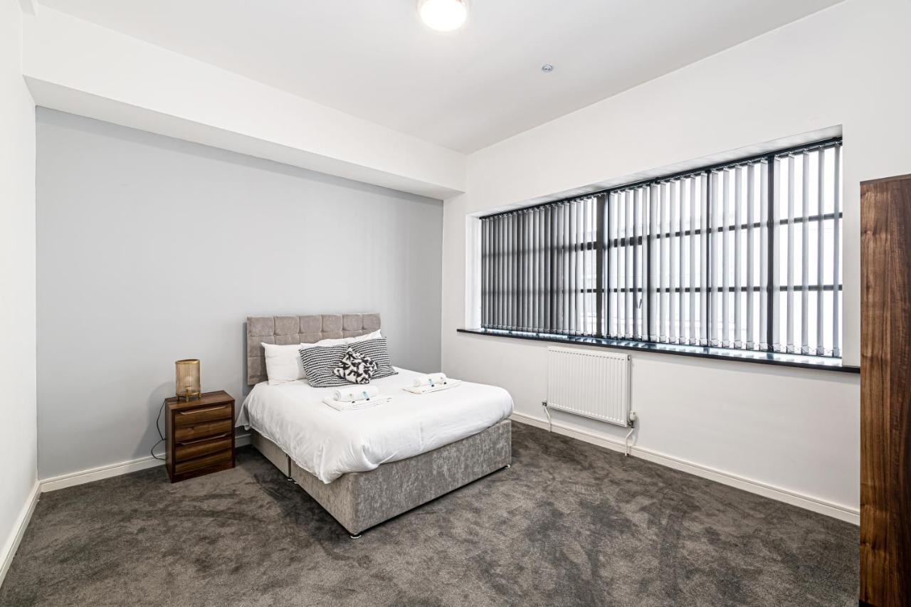 Walton Building Apartment