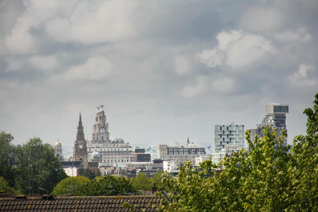 Characterful Abode With Free Parking. Liverpool