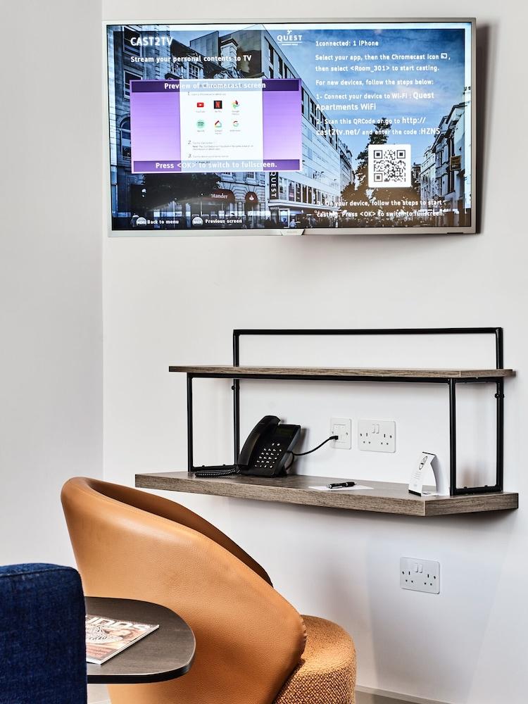 Quest Centre Aparthotel 4*