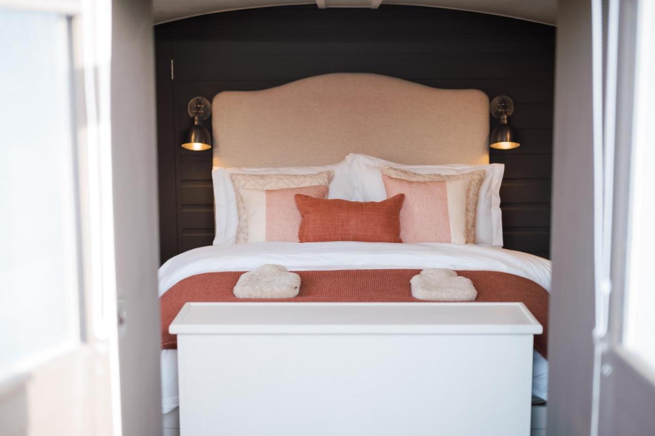 Luxury Wide Beam Canal Boat In The Docks * Liverpool
