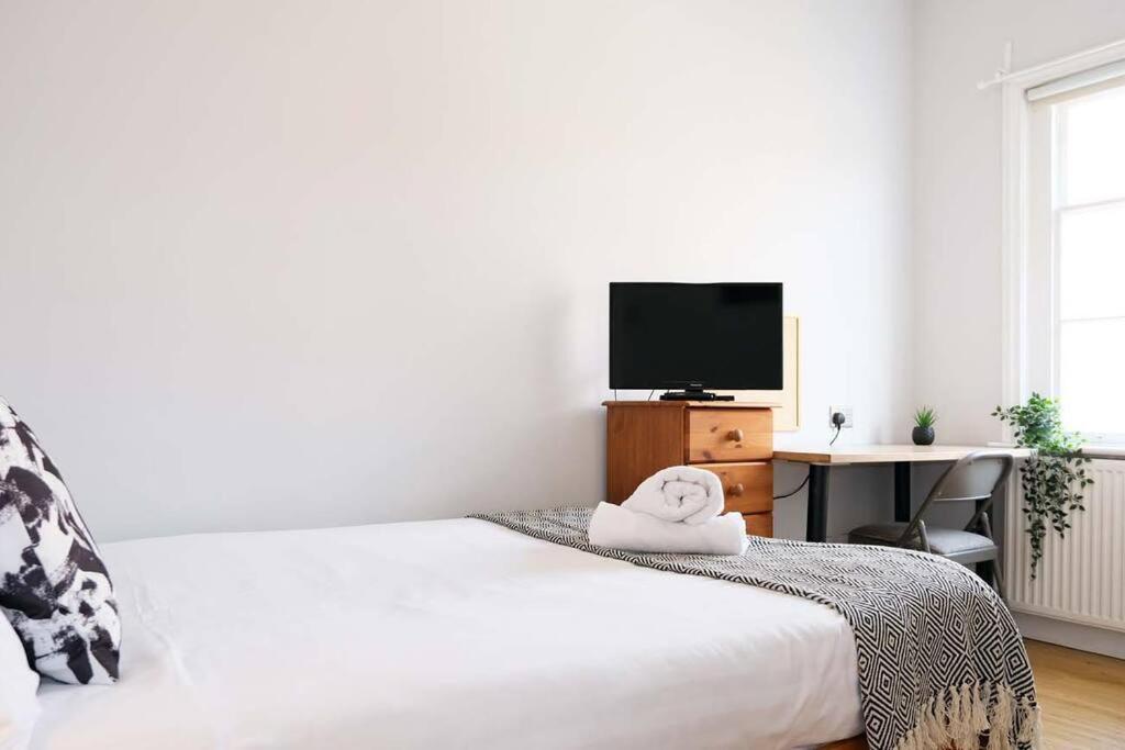 Seymour Townhouse By Serviced Living Apartment Liverpool