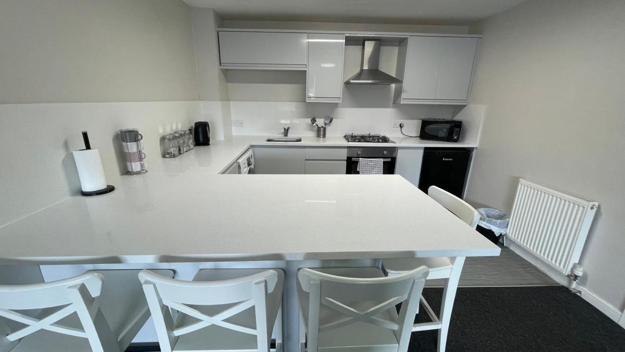 Aparthotel Mays Apartments: Centre Convenience With Free Parking