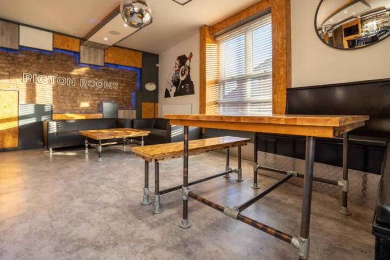 Holiday home Host - Picton Party Ultimate Party Pad *