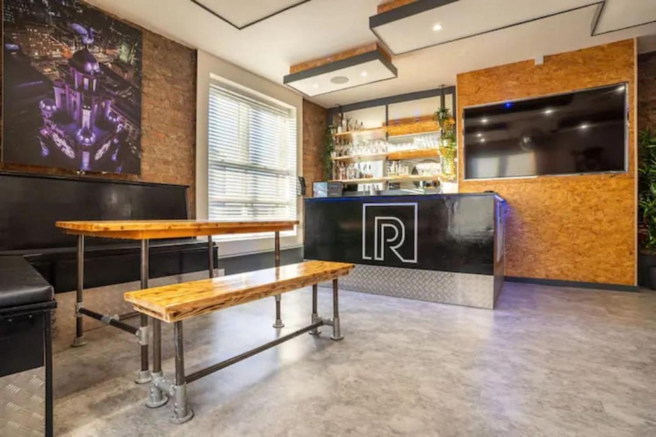 Host - Picton Party Ultimate Party Pad *