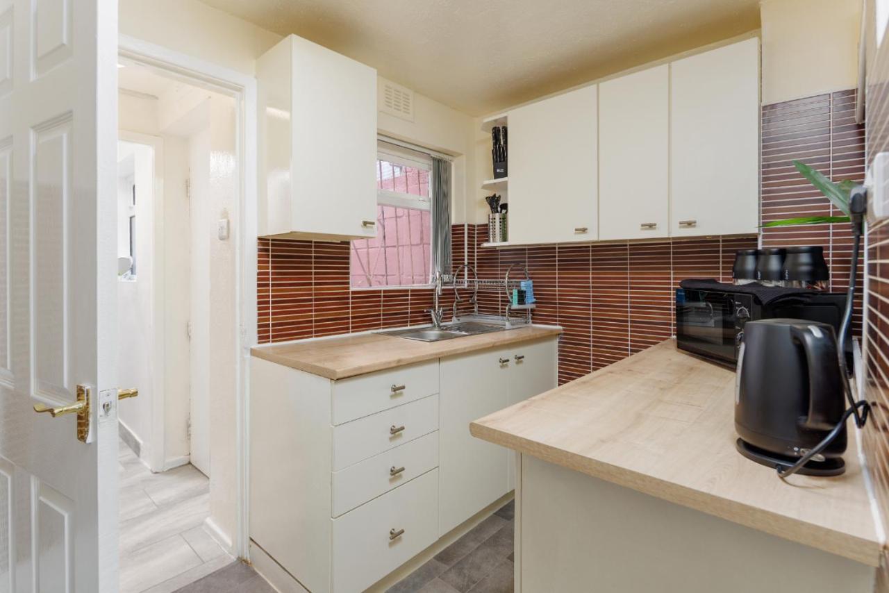 Holiday home Air Host And - Grafton House Amazing View Sleeps 6 Free Parking *