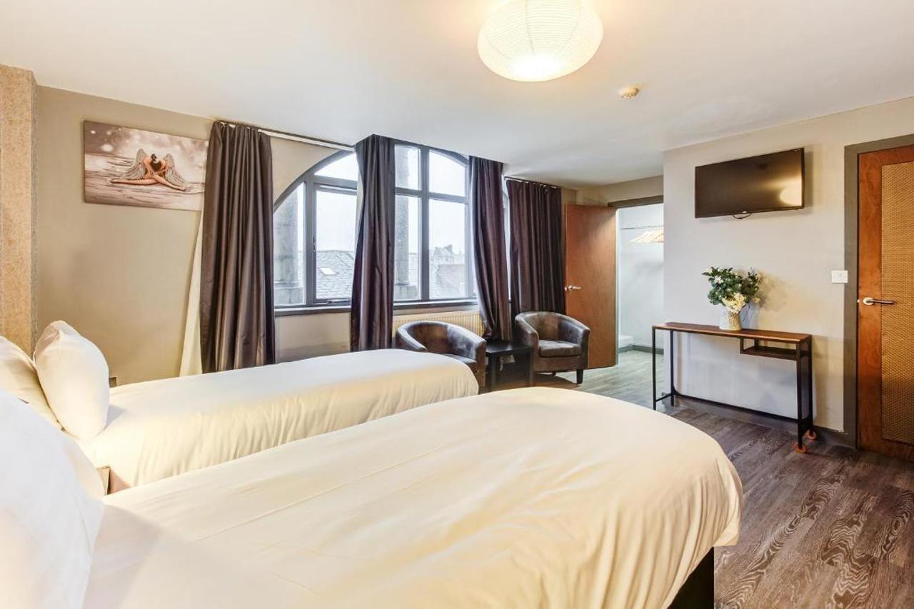Oyo Grand 3* Liverpool