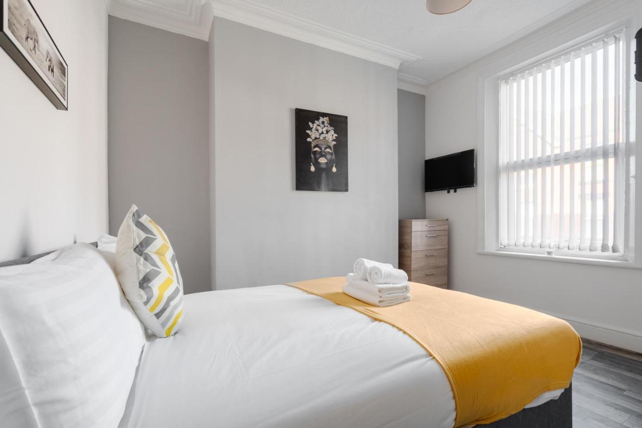 Apartment Huge 7 Bed For Groups Liverpool
