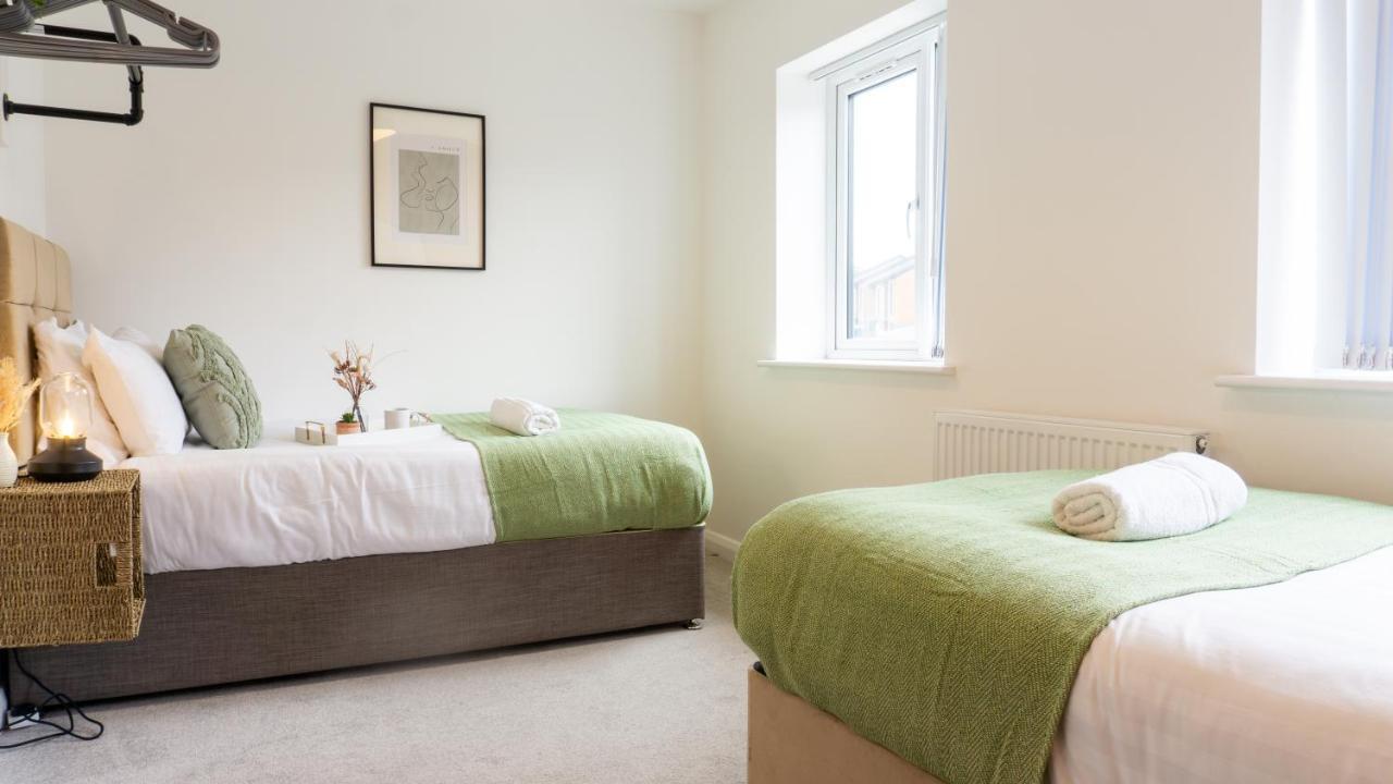 Air Host And - New Build With Parking Minutes From Lfc Ref31
