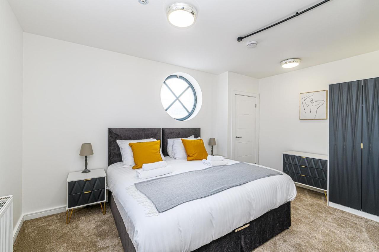 Walton Building Apartment *