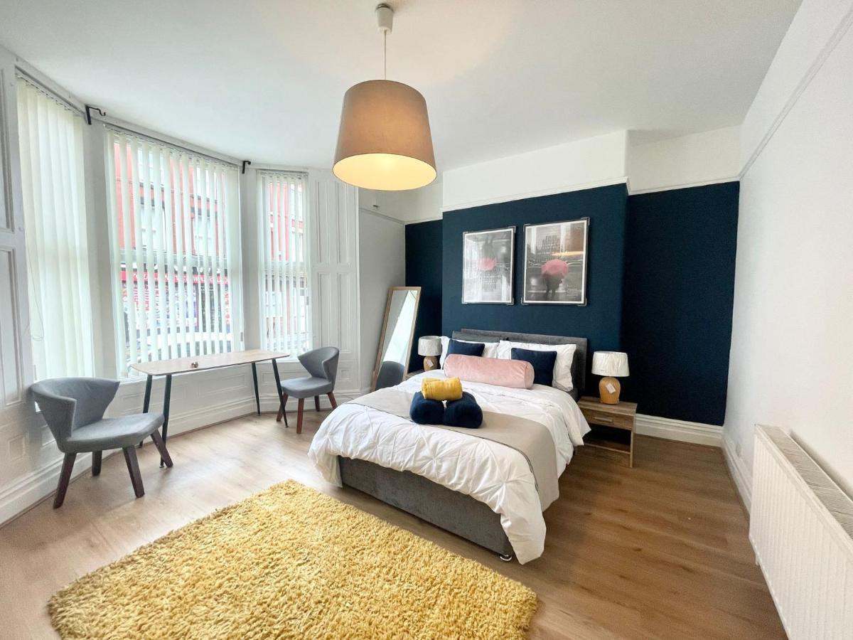 *new* Grant 7 Bed House Steps Away From Stadium * Liverpool
