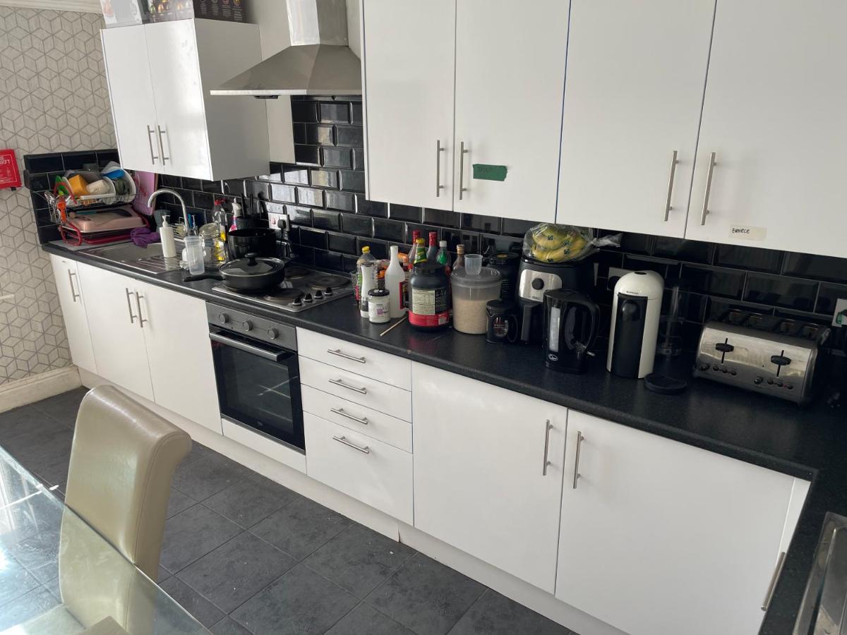 Guest house Ashdale Liverpool