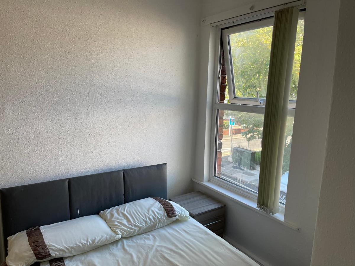 Guest house Ashdale Liverpool