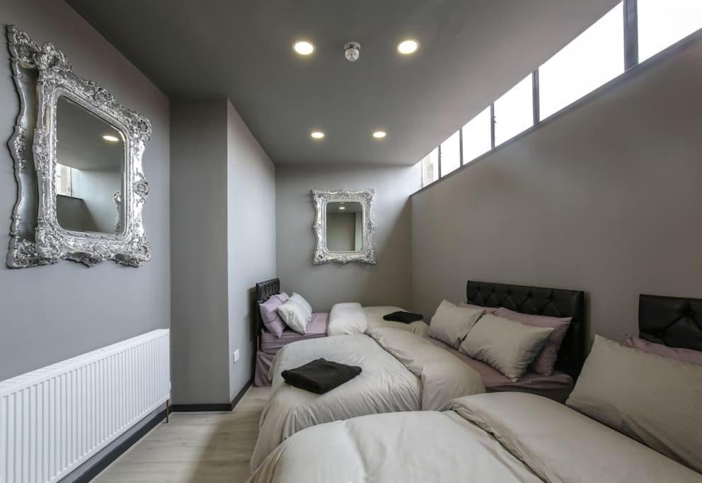 Manhattan - Sleeps 24! Heart Of