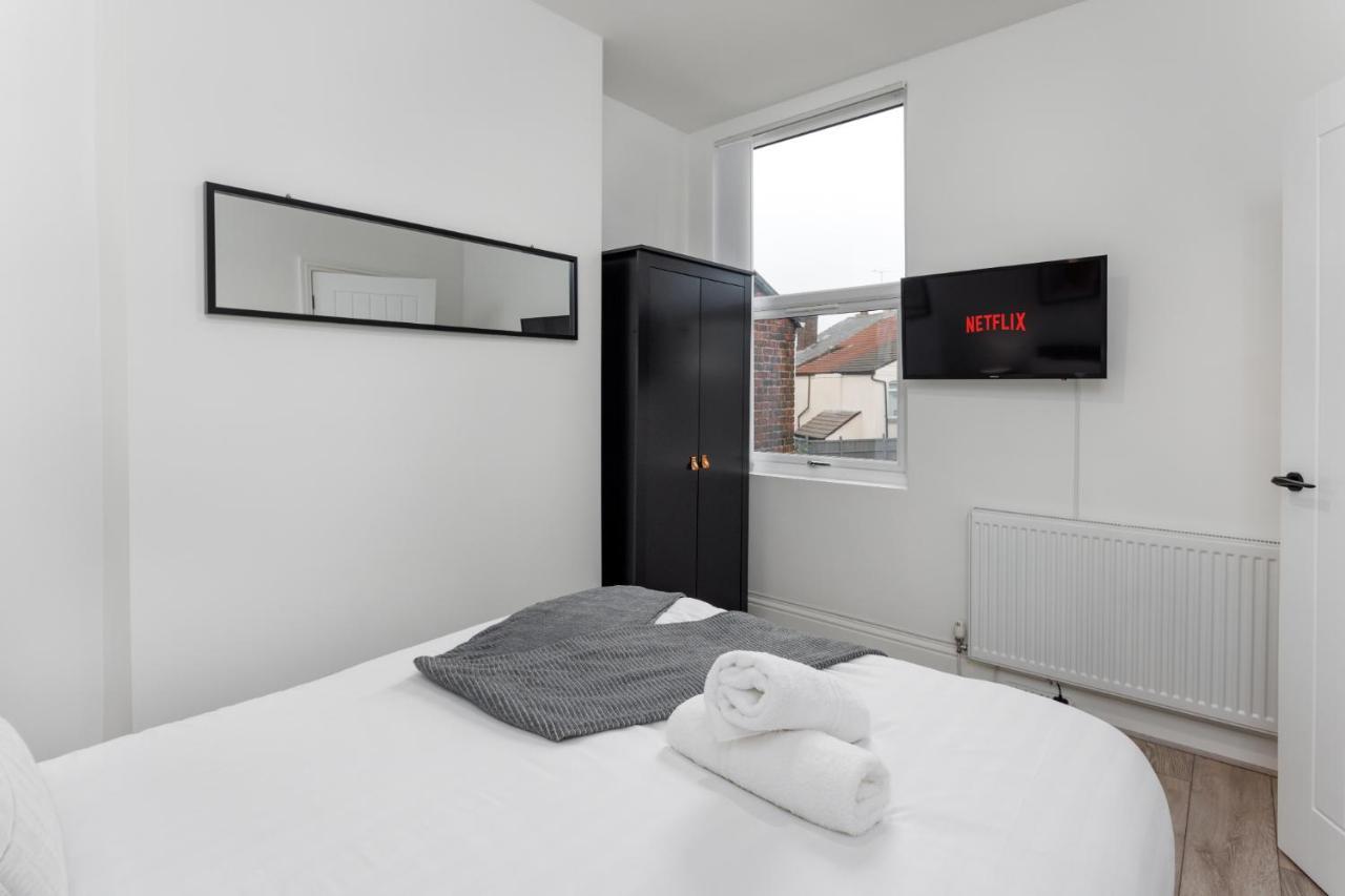 Air Host And - Walton Breck - Sleeps 5 Free Parking, 10 Minutes To Centre *
