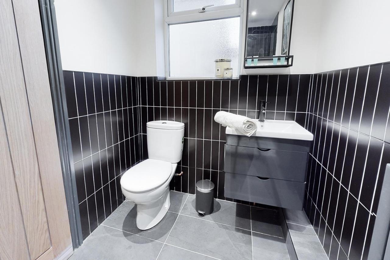 Wrights Terrace - Air Host And - 4 Bedroom Holiday home Liverpool