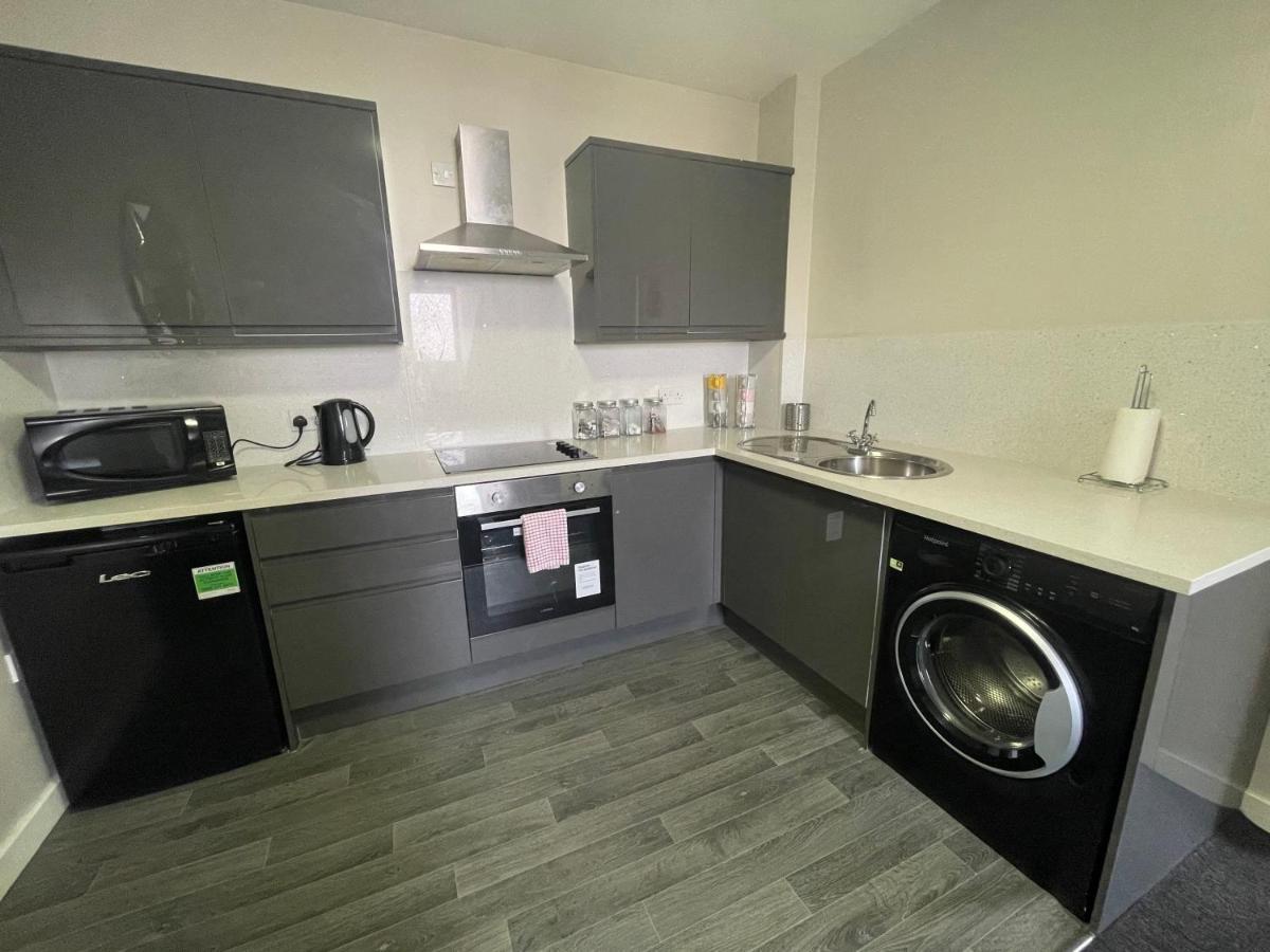 Apartment Hosted By Ryan - 2 Bedroom *