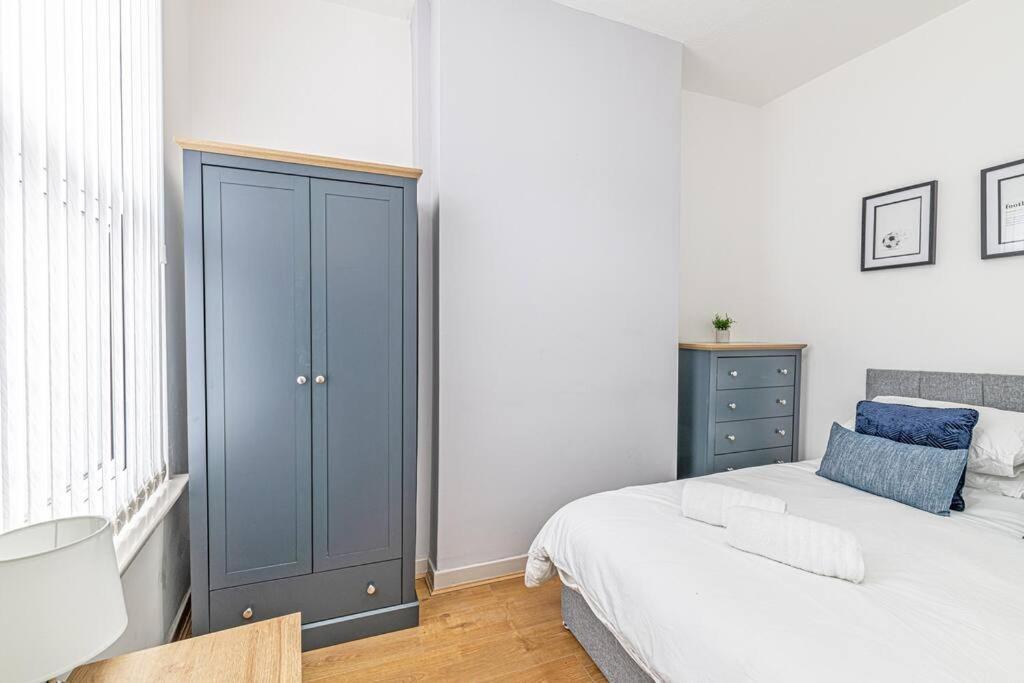 Holiday home Serviced 5 Bedroom Holiday House *