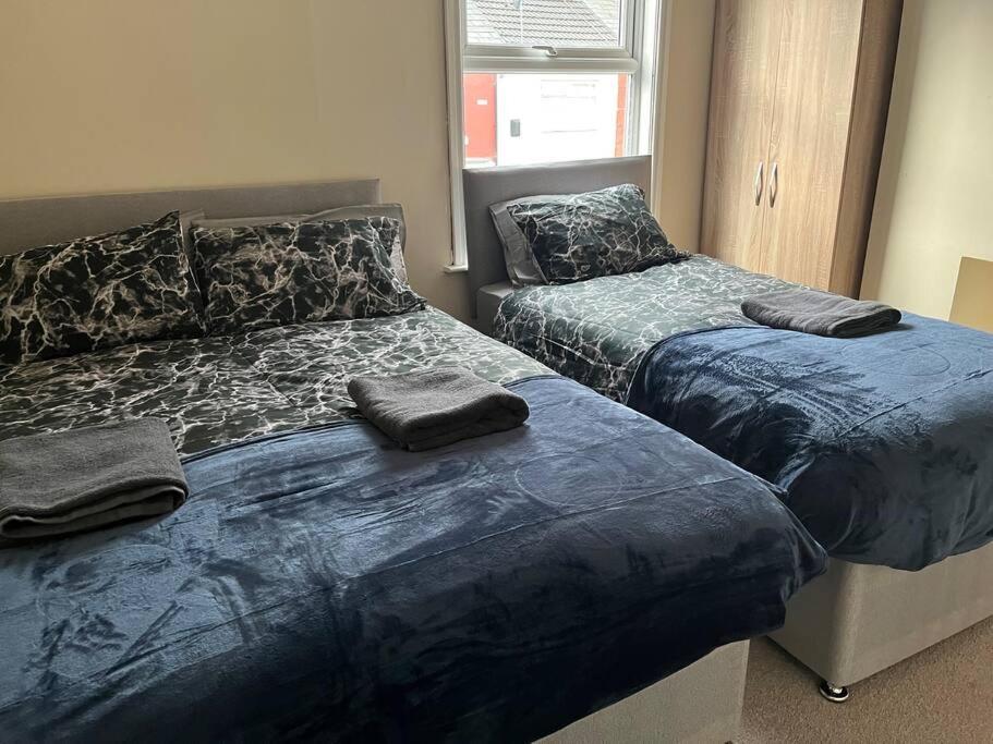 2 Bed House Near Sefton Park & Lark Lane Holiday home