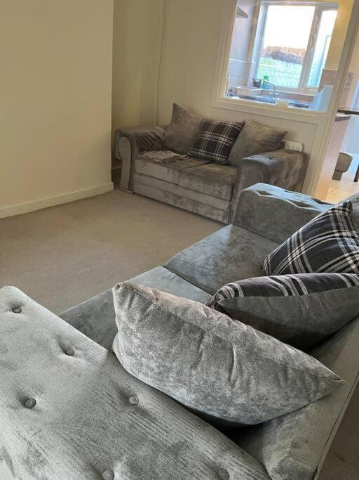 2 Bed House Near Sefton Park & Lark Lane * Liverpool