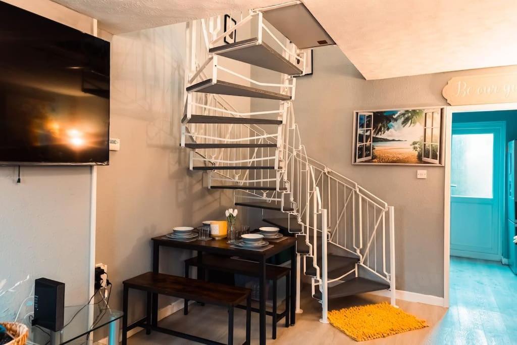 Elegant 2 Bed With Hot Tub And A Host Of Amenities *