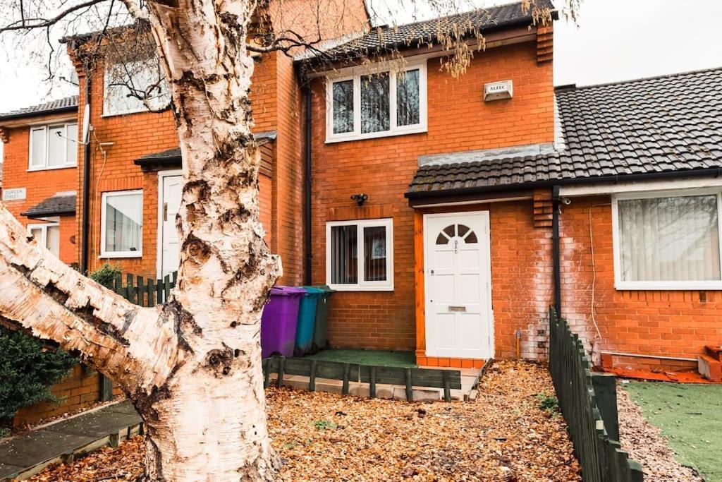 Elegant 2 Bed With Hot Tub And A Host Of Amenities Holiday home *
