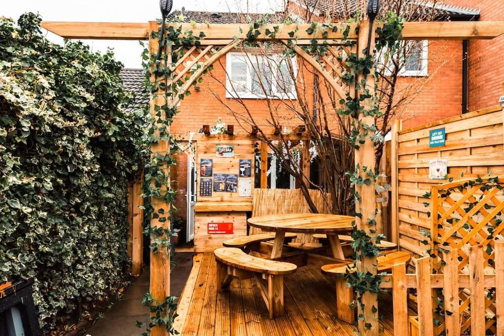 Elegant 2 Bed With Hot Tub And A Host Of Amenities Holiday home