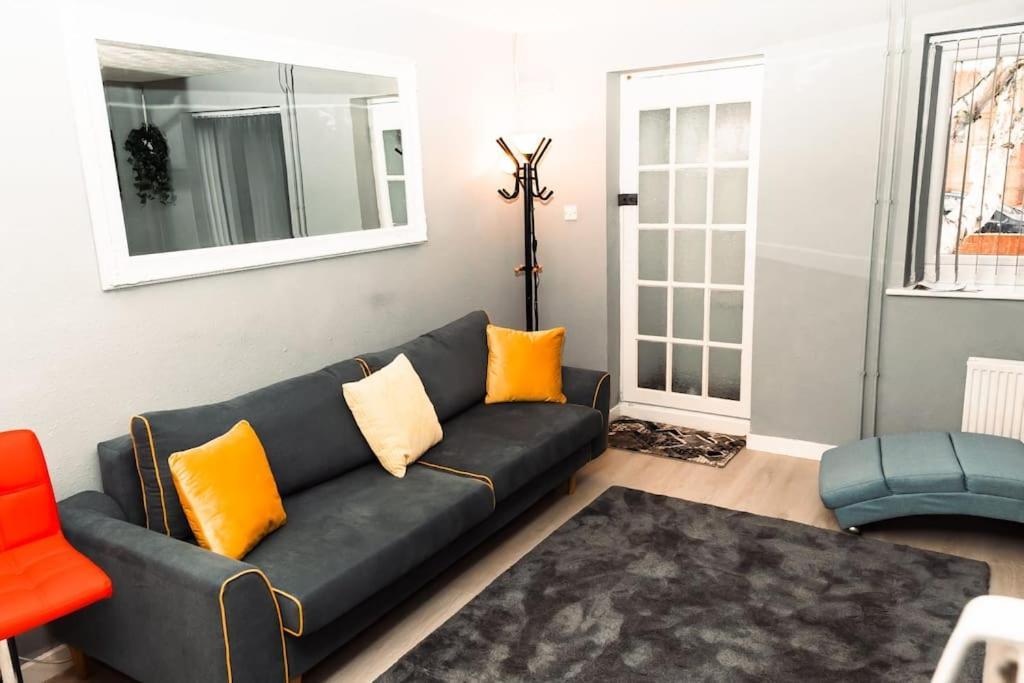 Elegant 2 Bed With Hot Tub And A Host Of Amenities *
