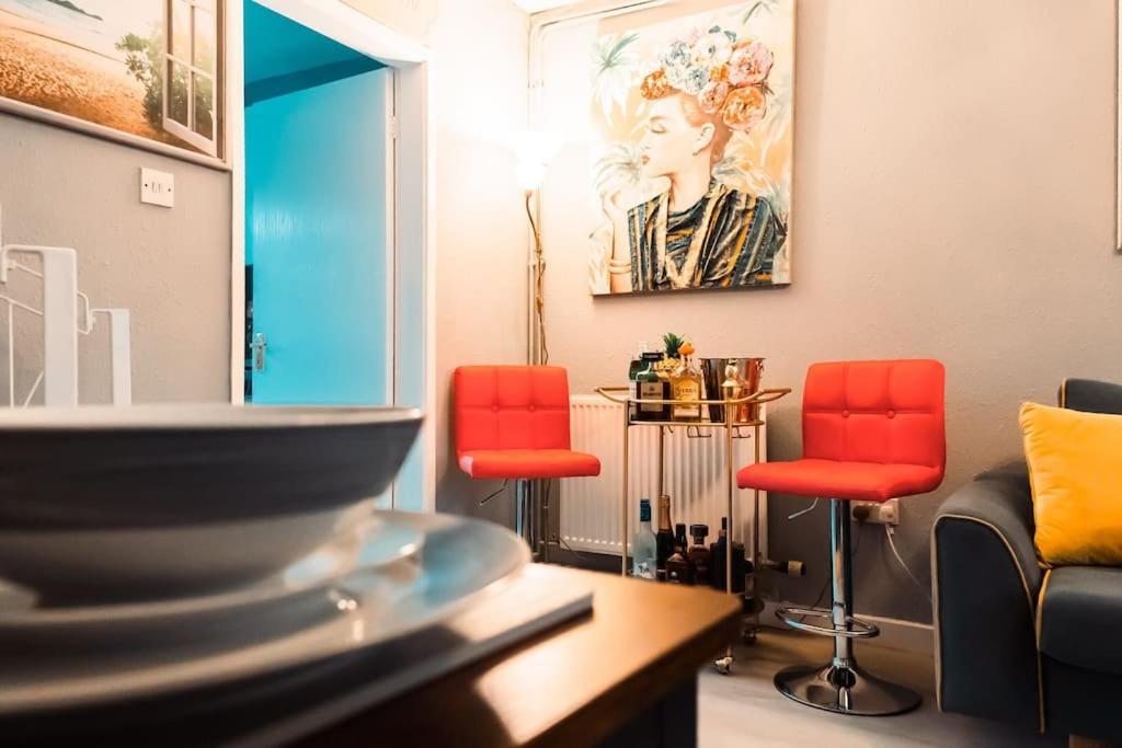 Elegant 2 Bed With Hot Tub And A Host Of Amenities Liverpool
