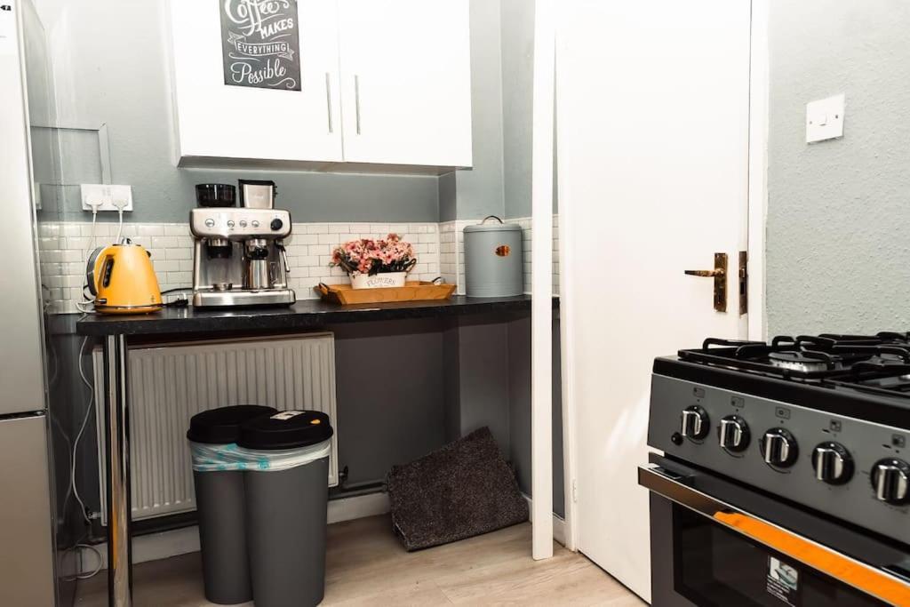 Elegant 2 Bed With Hot Tub And A Host Of Amenities * Liverpool