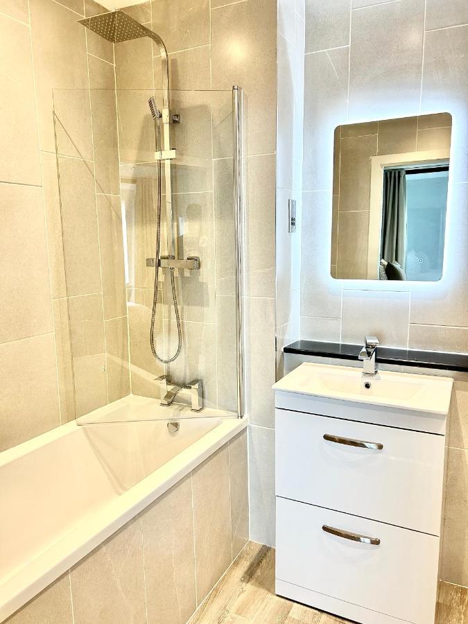 Novu Waterfront Apartment