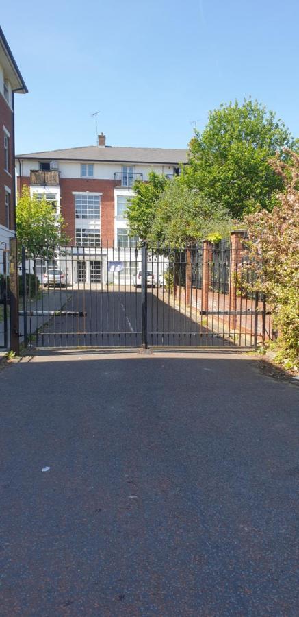 Center Free Parking Apartment