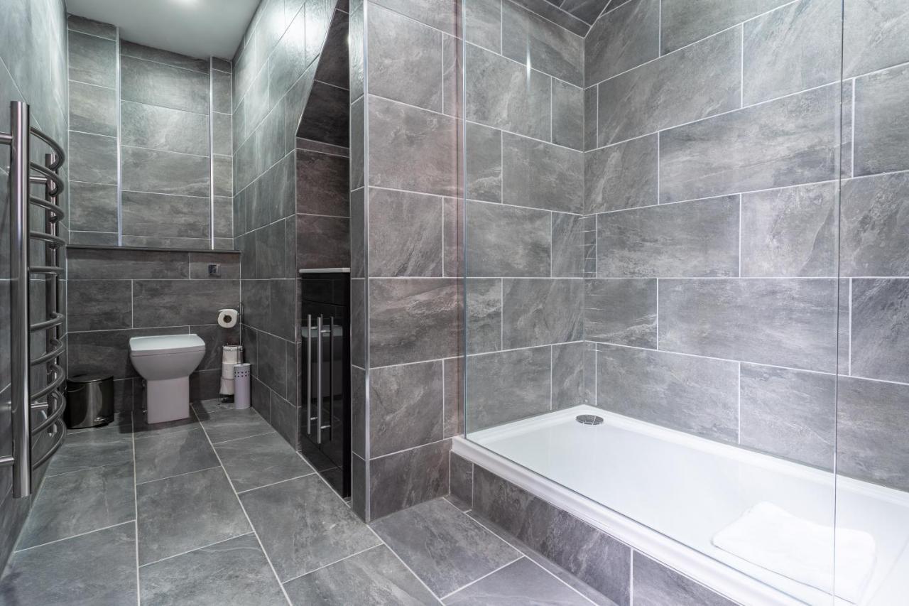 Temple Court By Ustay * Liverpool
