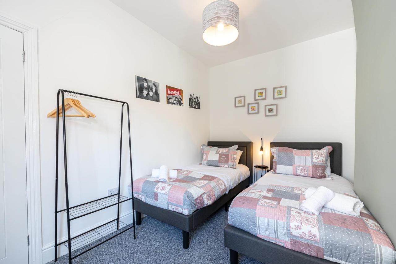 Earp House - Air Host & - Sleeps 7 Liverpool