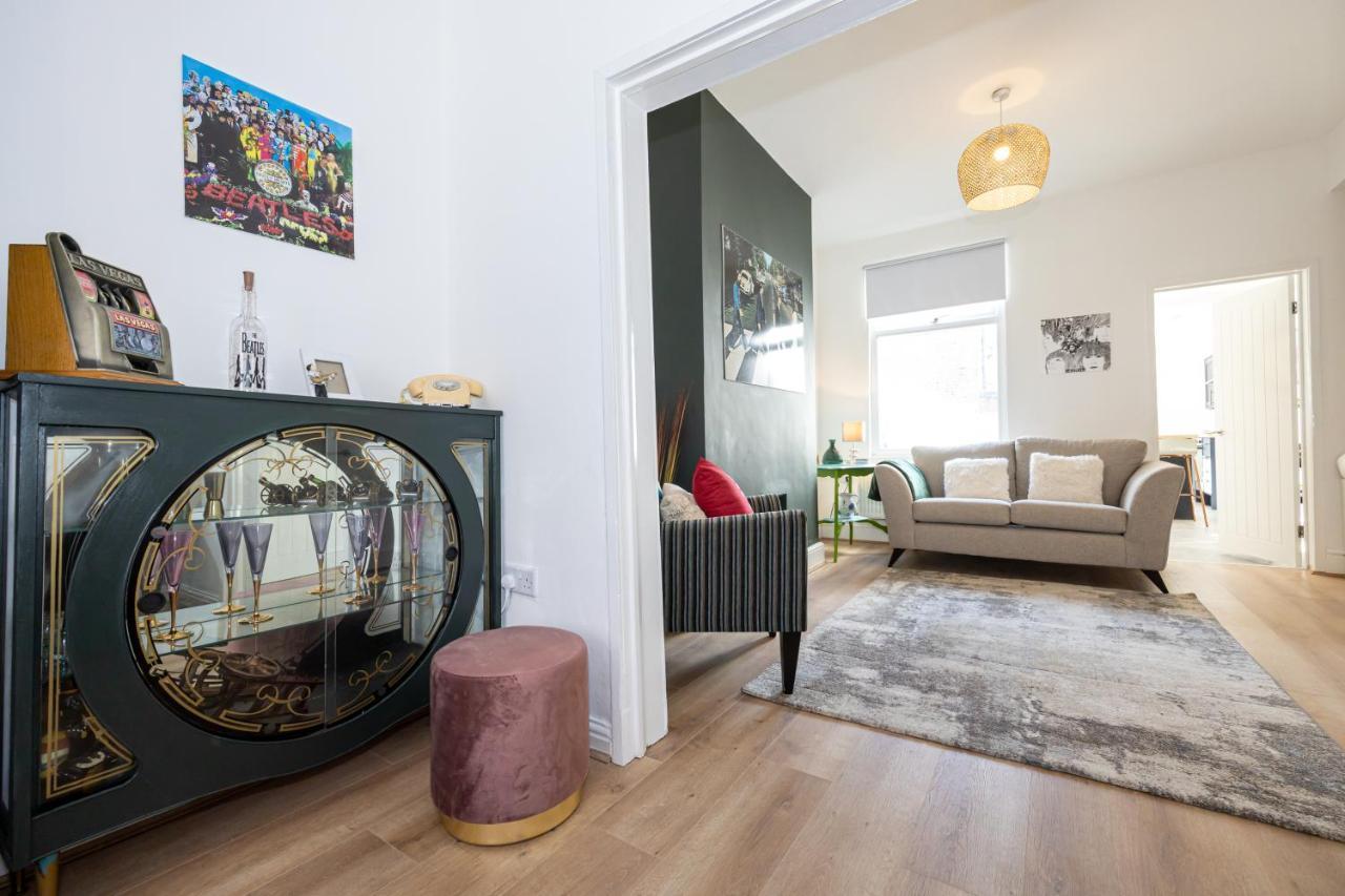 Earp House - Air Host & - Sleeps 7 *