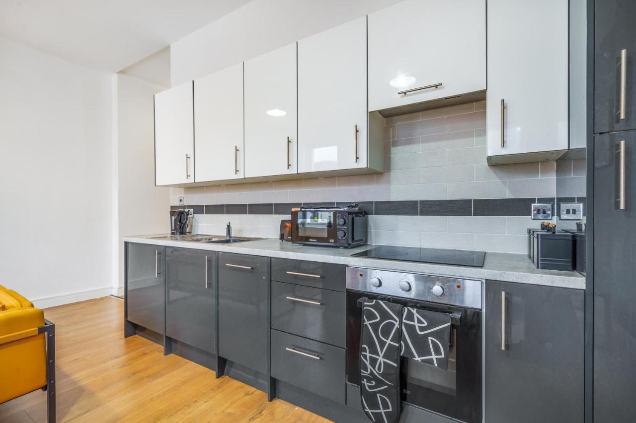 Apartment Centre 2 Bedroom - Ideal For Guest Types *