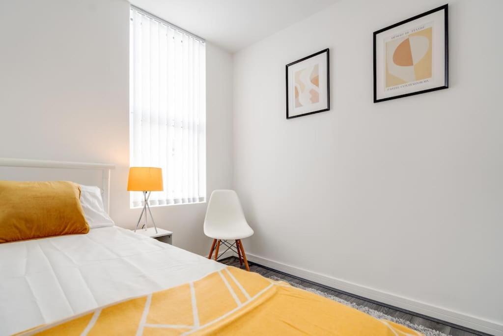Perfect Modern 4 Bedroom In Holiday home Liverpool