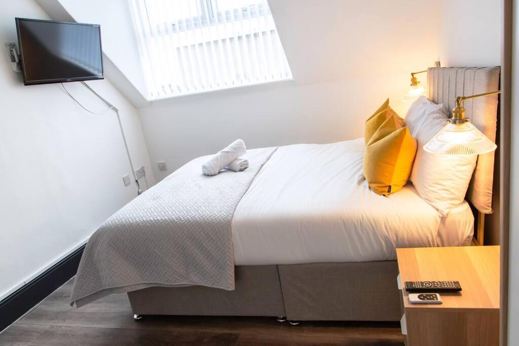 Bootle, Trendy 1bed Ft * Liverpool