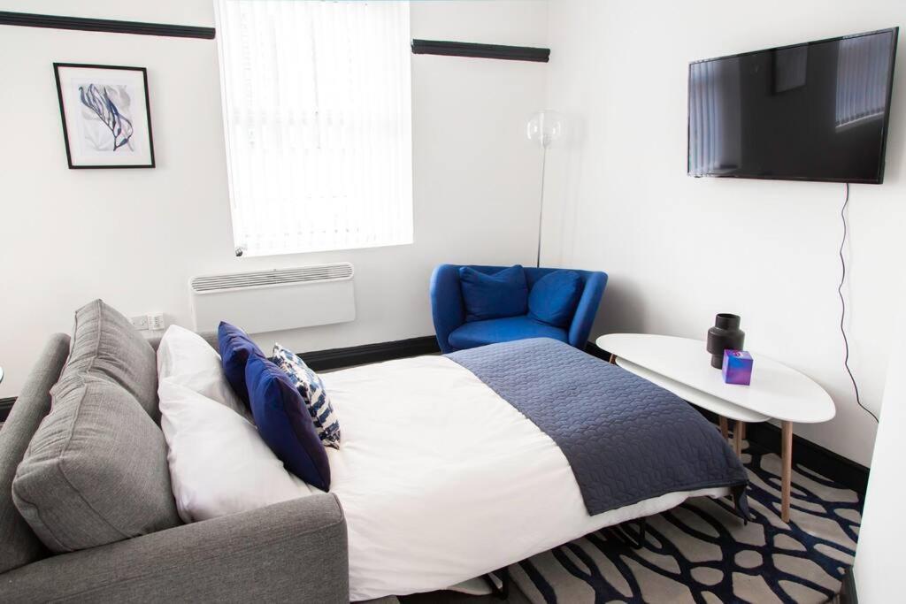 Bootle, Modern 1bed Ft * Liverpool