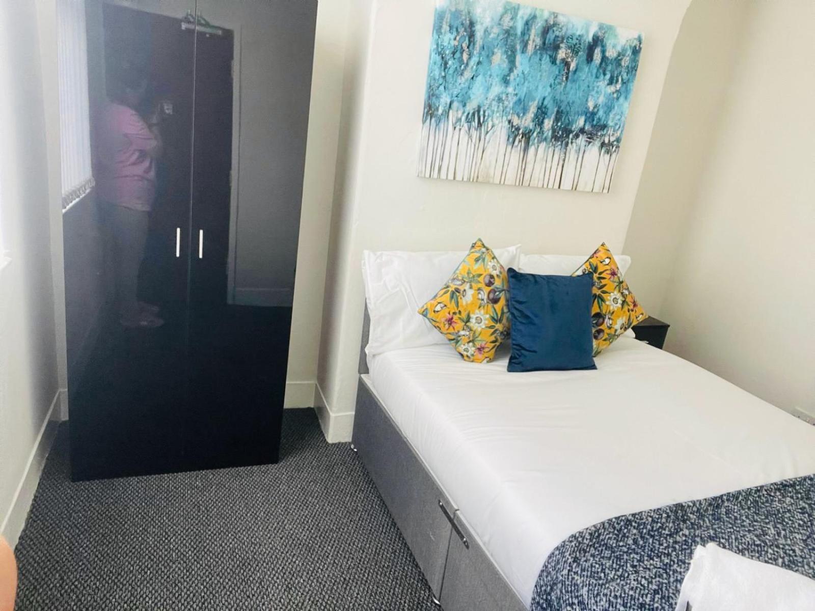 Apartment Benedict Place, With Free Parking *